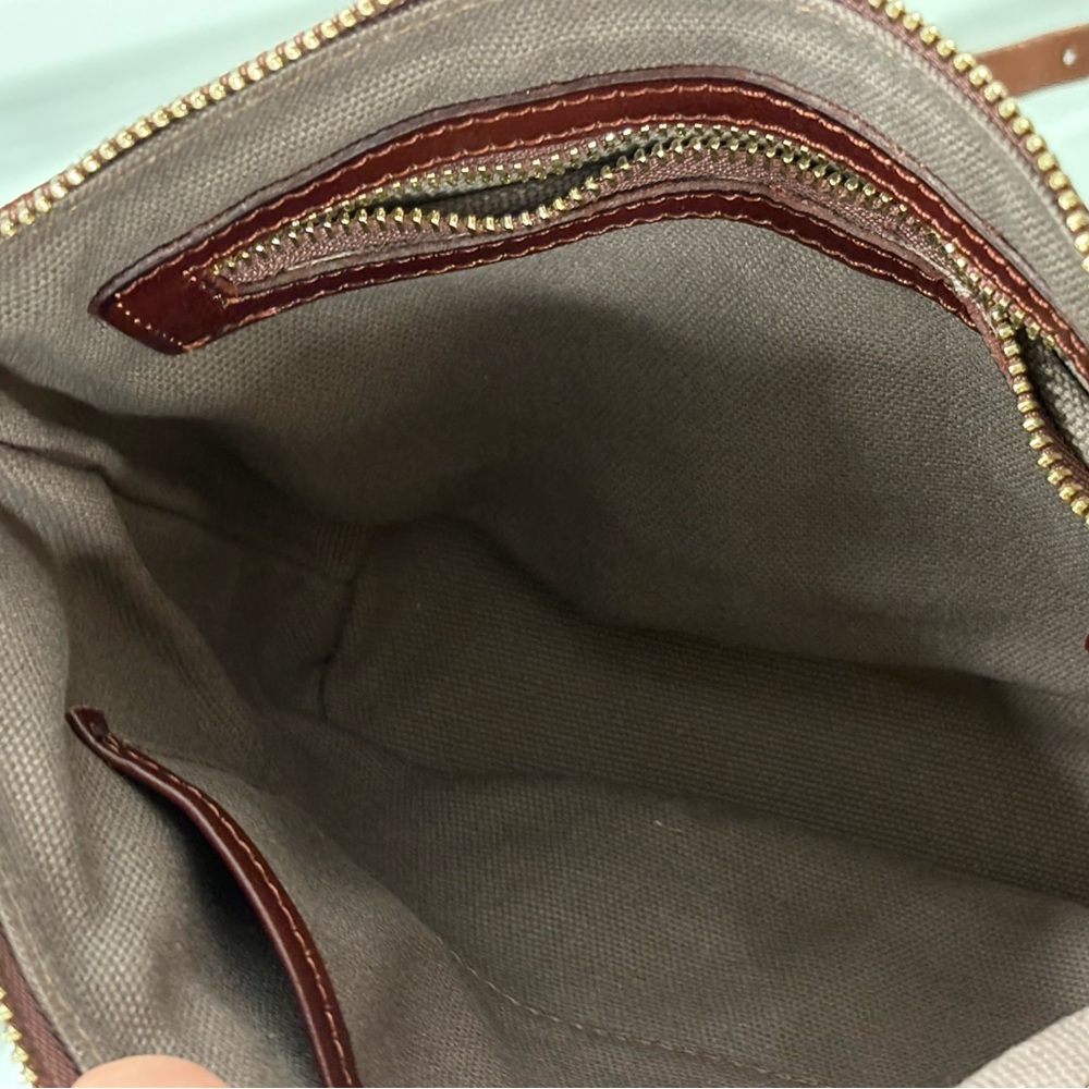 Chic Woven Leather Venture Crossbody Bag in Rich Brown - Picture 7 of 8